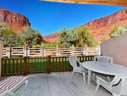 Red Cliffs Lodge - image 3
