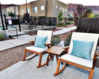 Sleeps 24 Pet Friendly Free Bikes Have a Blast at these Fun Poolside Homes   Entrada 619 and 623 moab Utah