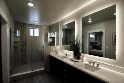 Pipedream Retreat at Sage Creek with Heated Pool - image 11