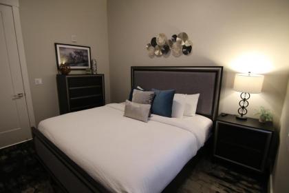 Pipedream Retreat at Sage Creek with Heated Pool - image 3