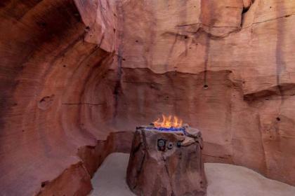 Landscape's Respite at Sage Creek with Heated Pool - image 5