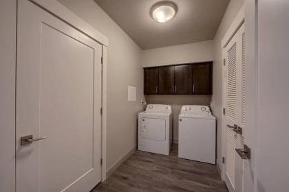 Fisher Towers' Hiatus at Sage Creek with Heated Pool - image 2