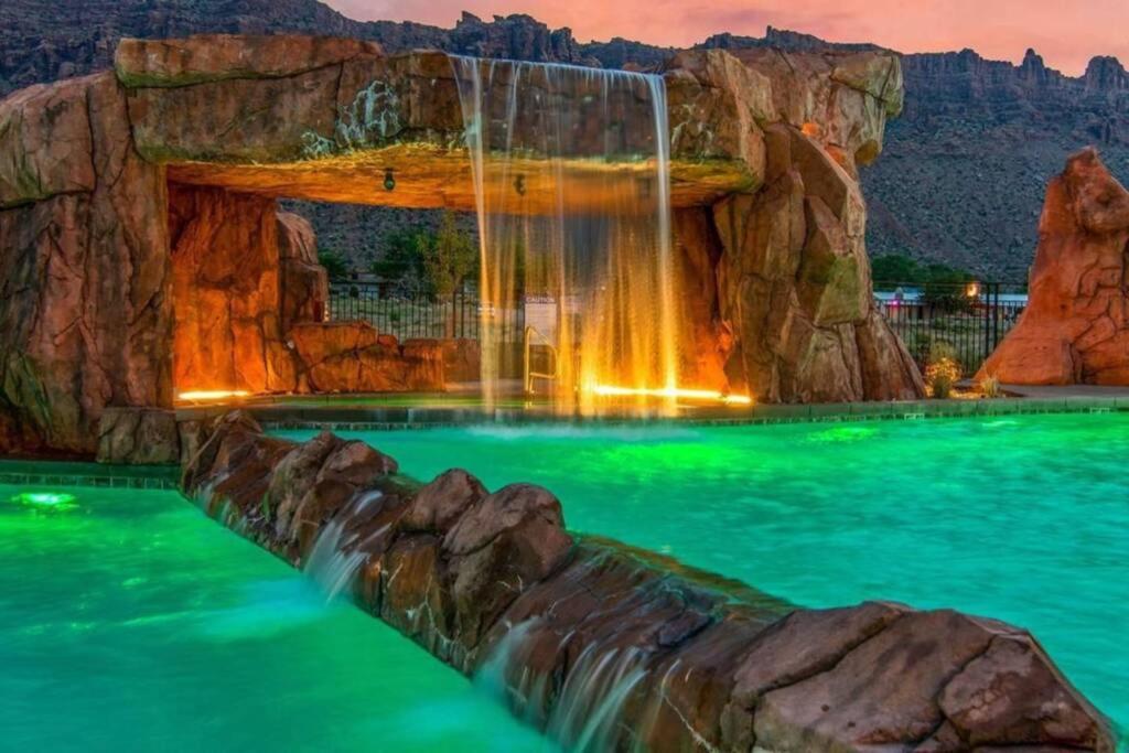 Balanced Rock Retreat at Sage Creek with Heated Pool - main image