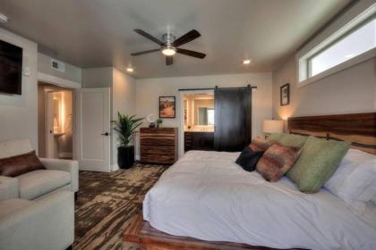 Balanced Rock Retreat at Sage Creek with Heated Pool - image 9