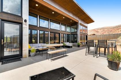 mt Peale House