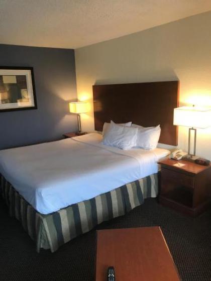 Days Inn  Suites mobile Alabama