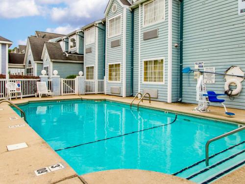 Motel 6-Mobile AL - image 3
