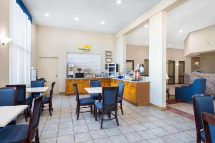 Days Inn by Wyndham Mocksville - image 11