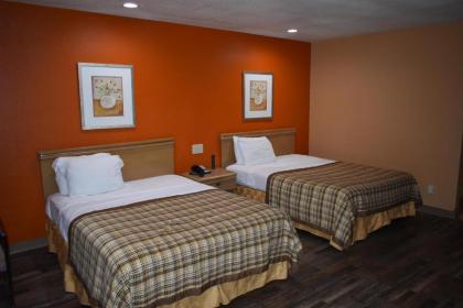 Apex Inn - image 6