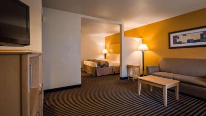 Best Western Palm Court Inn - image 13