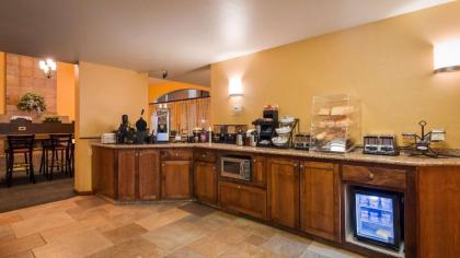 Best Western Palm Court Inn - image 14