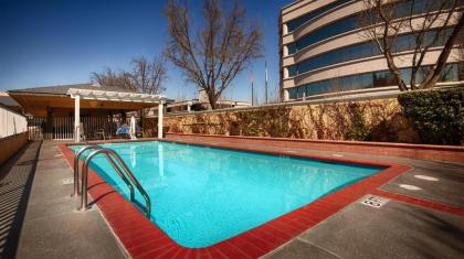 Best Western Town House Lodge - image 7