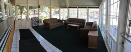 Discovery Inn - image 4