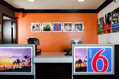 Motel 6-Modesto CA - Downtown - image 15