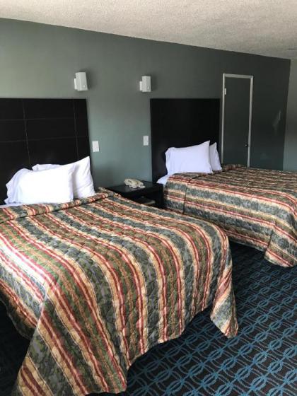 Economy Inn - image 14