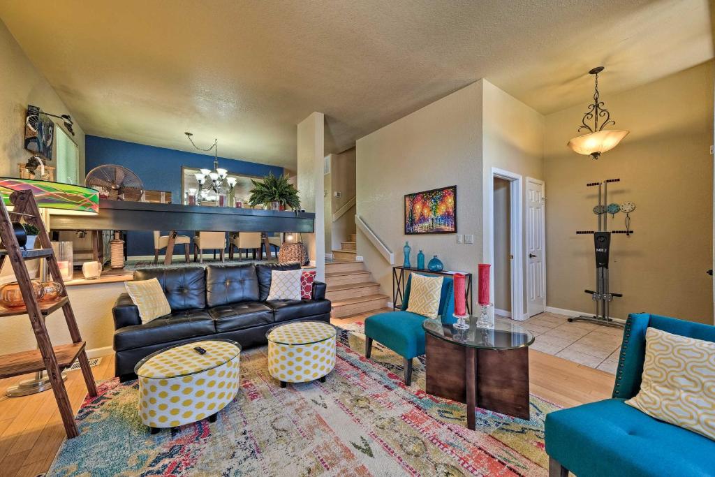 Deluxe Townhome with Deck 2 Mi to Downtown Modesto! - main image