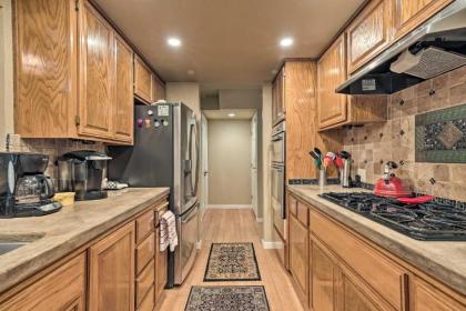 Deluxe Townhome with Deck 2 Mi to Downtown Modesto! - image 13