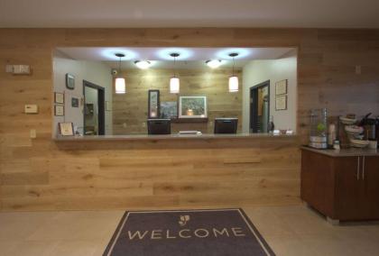 Country Inn & Suites by Radisson Moline Airport IL - image 12