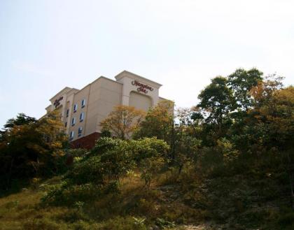 Hampton Inn Pittsburgh Area Beaver Valley Center township Pennsylvania