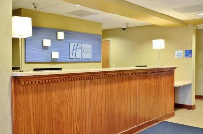 Holiday Inn Express Hotel & Suites Center Township an IHG Hotel - image 12