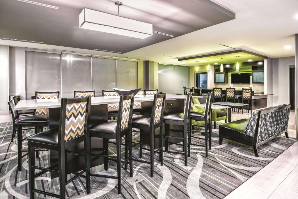 La Quinta by Wyndham Monahans - image 3