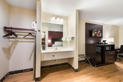 Red Roof Inn & Suites Monee - image 12