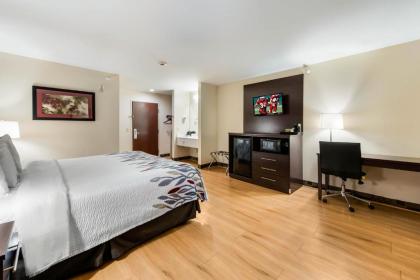 Red Roof Inn & Suites Monee - image 15
