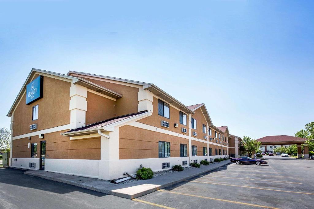 Quality Inn Monee I-57 - main image