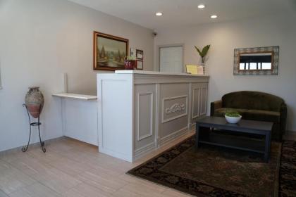 College Inn - image 6