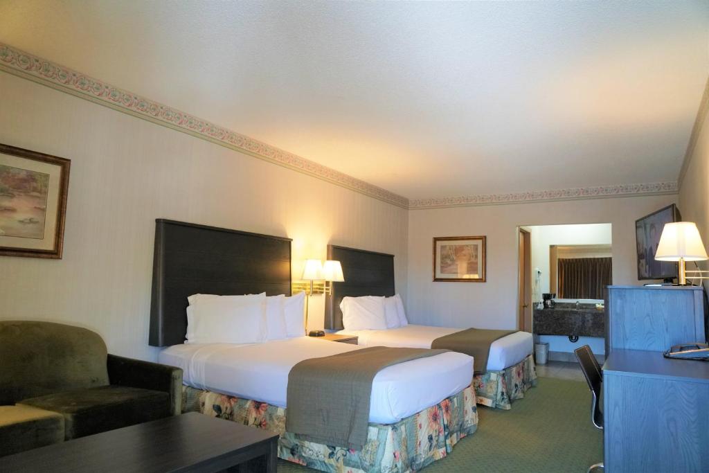 College Inn - image 7
