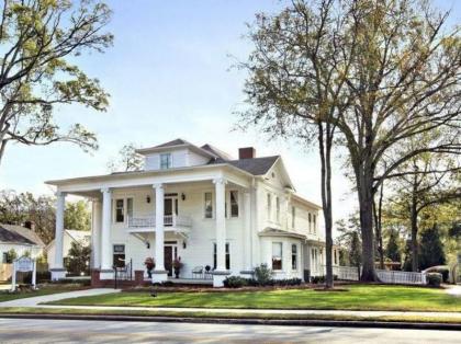 Sparrow Hill Inn