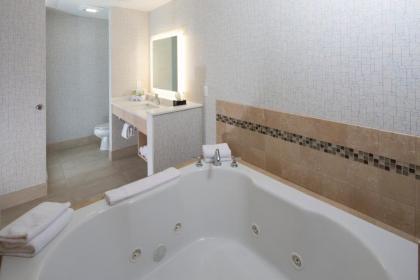 Holiday Inn Express & Suites Monroe an IHG Hotel - image 12