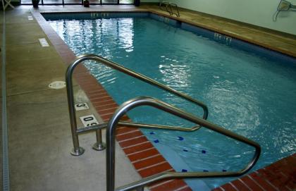 Evergreen Inn & Suites - image 6