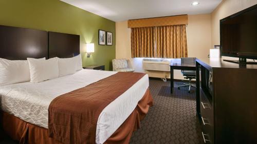 Best Western Sky Valley Inn - image 6