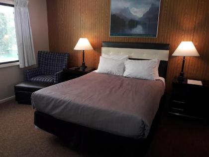 Monroe Motel - image 3