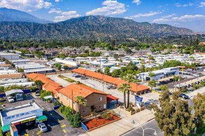 Oak Park Motel - image 3