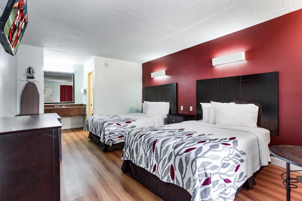 Red Roof Inn Monteagle - I-24 - image 4