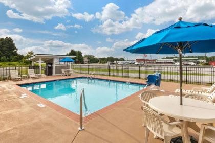 Quality Inn Monteagle TN - image 4