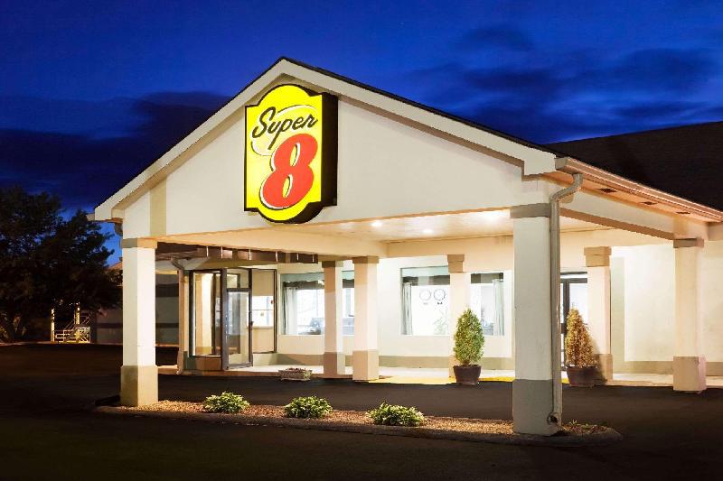 Super 8 by Wyndham Monteagle TN - image 4