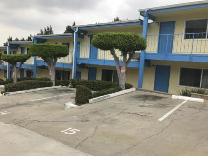 King Lodge Motel - image 10