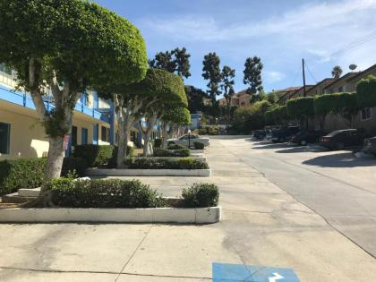 King Lodge Motel - image 11
