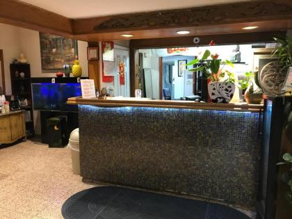 King Lodge Motel - image 15