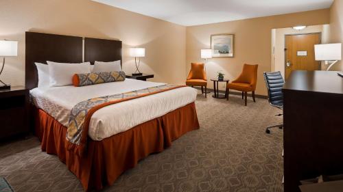 Best Western Plus Monterey Inn - image 4