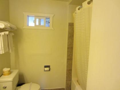 The Monterey Fireplace Inn - image 3