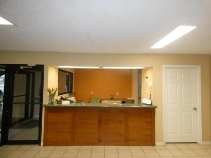 Americas Best Value Inn-Montezuma - image 2