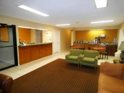 Americas Best Value Inn-Montezuma - image 9