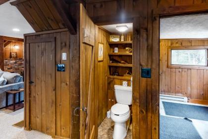 Jay Peak Getaway on Trout River - image 15
