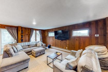 Jay Peak Getaway on Trout River - image 5