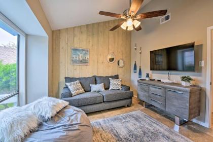 Renovated Montgomery Condo on Lake Boat and Fish! - image 13