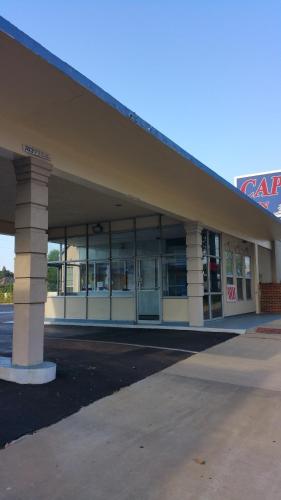Capitol Inn and Suites - main image